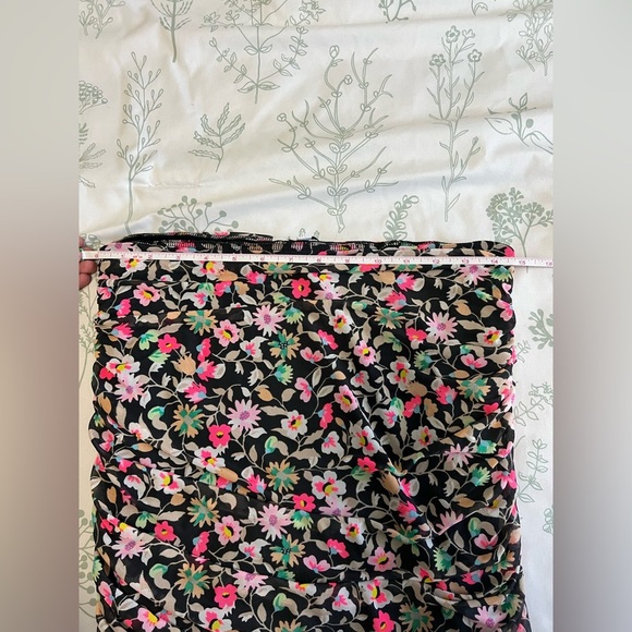 AFRM Los Angeles Desani Ruched Skirt in Noir Ditsy, size L, NWOT! Love Island - Picture 6 of 7
